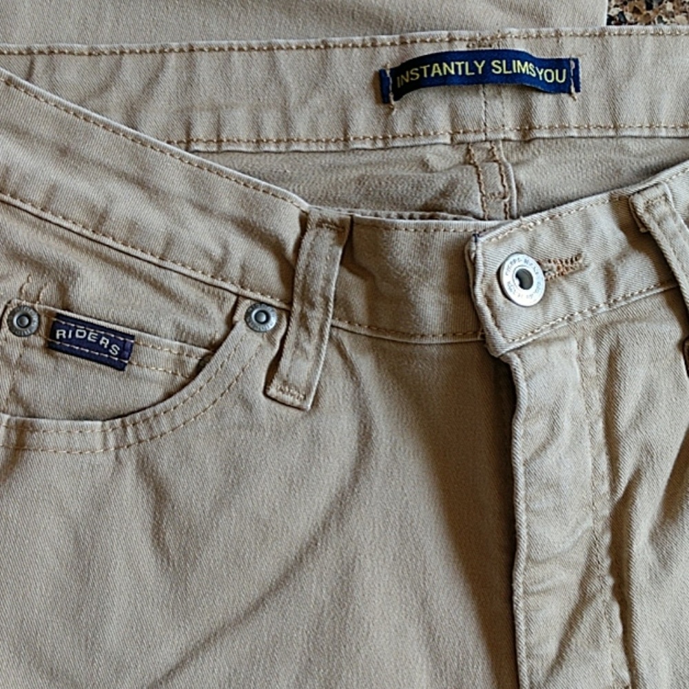 Riders "instantly slims you" khaki jeans, 6/32 M
